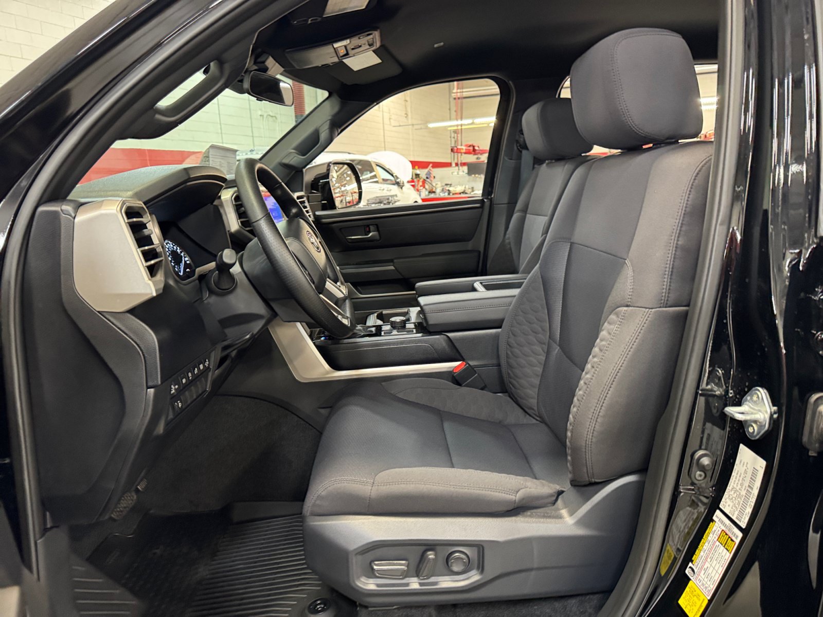 Used 2026 Toyota Tundra SR5 w/ SR5 Convenience Package AWD/4WD image 14