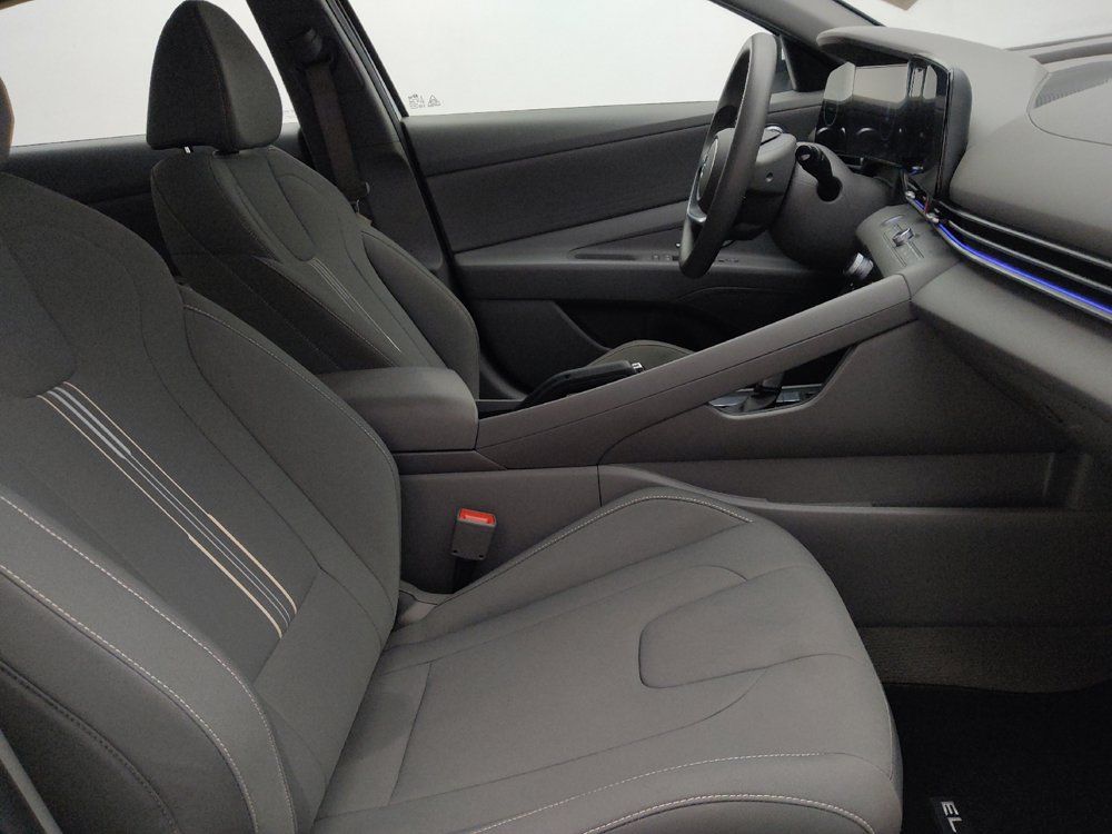 Used 2024 Hyundai Elantra SEL FWD image 21