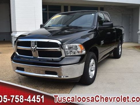 Used 2024 RAM 1500 Classic SLT AWD/4WD image 5