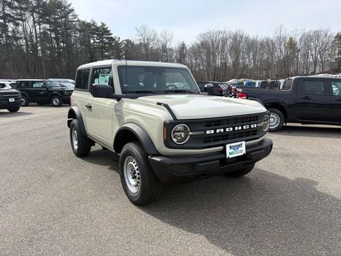 New 2025 Ford Bronco 2-Door image 1