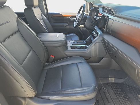 Used 2024 GMC Sierra 2500 Denali w/ Denali Reserve Package image 12