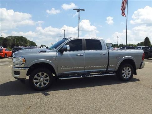 Used 2022 RAM 3500 Limited AWD/4WD image 6