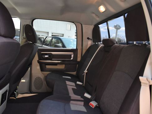 Used 2016 RAM 1500 Big Horn AWD/4WD image 16