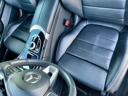 Used 2017 Mercedes-Benz C 300 4MATIC Coupe image 34