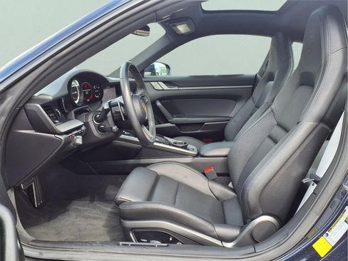 Used 2020 Porsche 911 Carrera image 11