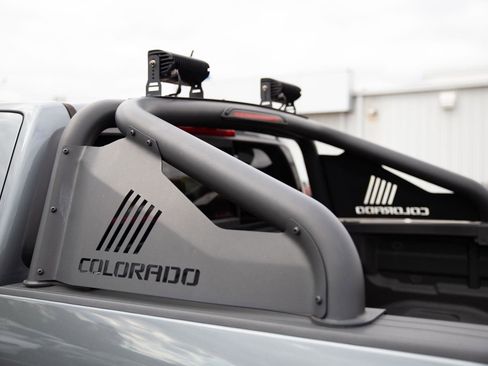 Used 2020 Chevrolet Colorado ZR2 image 11