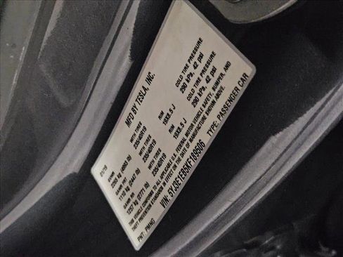 Used 2019 Tesla Model 3 Performance image 25