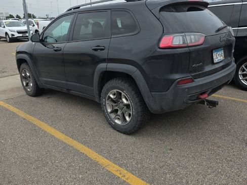 Certified 2019 Jeep Cherokee Trailhawk w/ Cold Weather Group AWD/4WD image 4