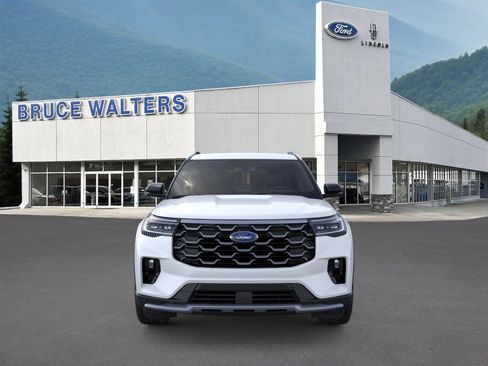 New 2026 Ford Explorer Platinum w/ LUX Leather Package AWD/4WD image 30