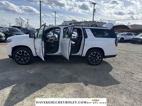 Used 2023 Chevrolet Suburban RST w/ Luxury Package AWD/4WD image 30