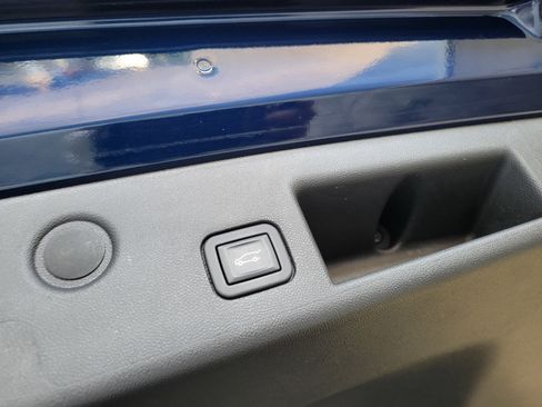 Certified 2023 Chevrolet Equinox RS image 8