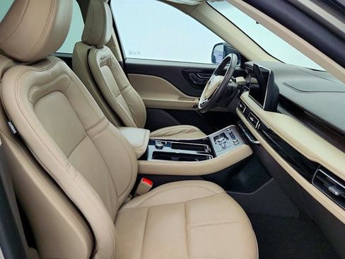 Used 2023 Lincoln Aviator Grand Touring w/ Equipment Group 301A AWD/4WD image 23