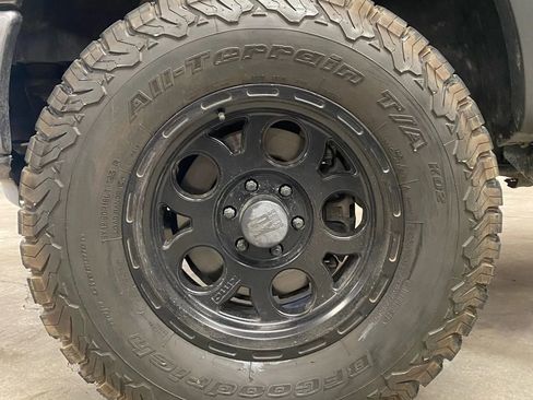 Used 2014 Ford F150 FX4 w/ Equipment Group 402A Luxury image 16