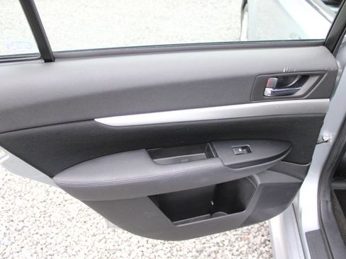 Used 2014 Subaru Legacy 2.5i Premium image 22