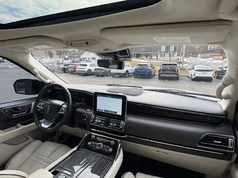 Used 2021 Lincoln Navigator L Black Label w/ Special Edition Package image 40