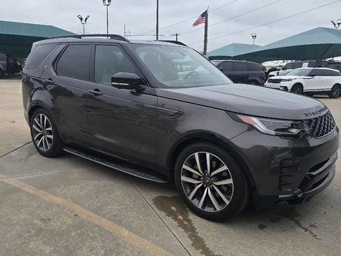 Certified 2023 Land Rover Discovery S R-Dynamic AWD/4WD image 5