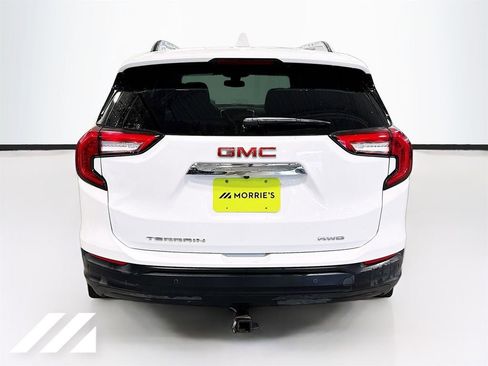 Used 2024 GMC Terrain SLE w/ Driver Convenience Package AWD/4WD image 6