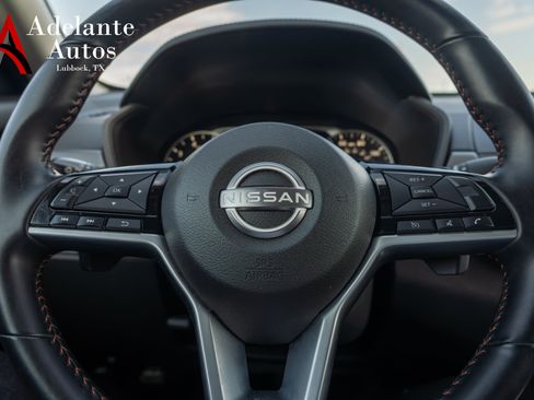 Used 2025 Nissan Altima 2.5 SR FWD image 12