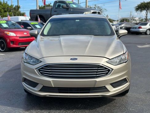 Used 2017 Ford Fusion SE image 10