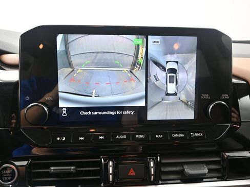 Certified 2024 Nissan Pathfinder Platinum w/ Cargo Package FWD image 25