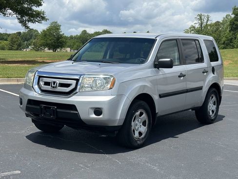 Used 2011 Honda Pilot LX image 2