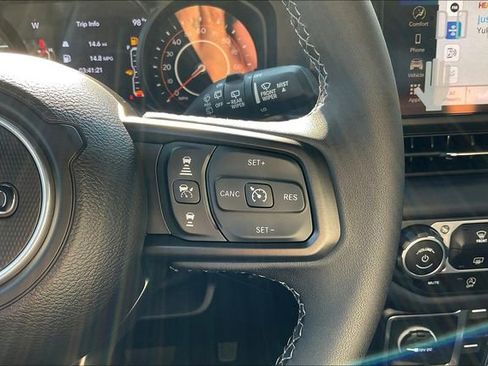 New 2025 Jeep Wrangler Unlimited Rubicon w/ XTREMEE 35" Tire Package image 19