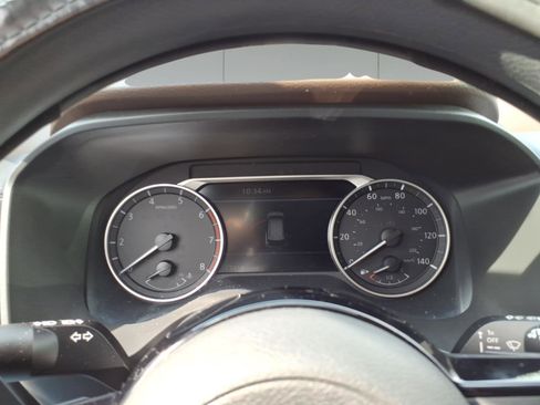 Used 2023 Nissan Rogue SV image 11