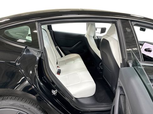Certified 2023 Tesla Model 3 Standard Range RWD image 11