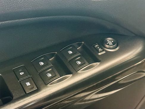Used 2015 GMC Canyon SLT w/ Driver Alert Package AWD/4WD image 18