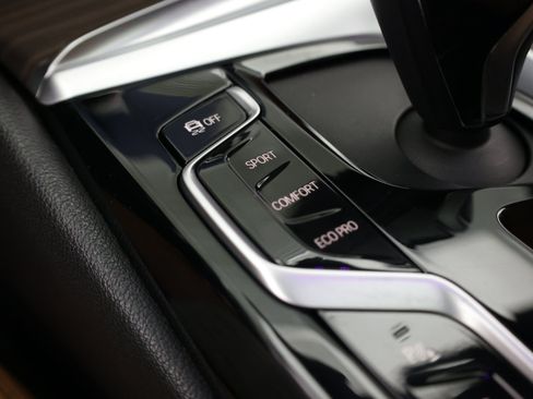 Used 2021 BMW 540i w/ Premium Package RWD image 23
