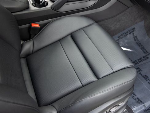 Certified 2025 Porsche Cayenne image 52