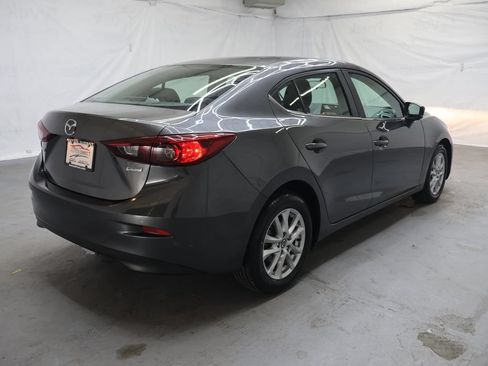 Used 2017 MAZDA MAZDA3 Sport w/ Preferred Equipment Package FWD image 7