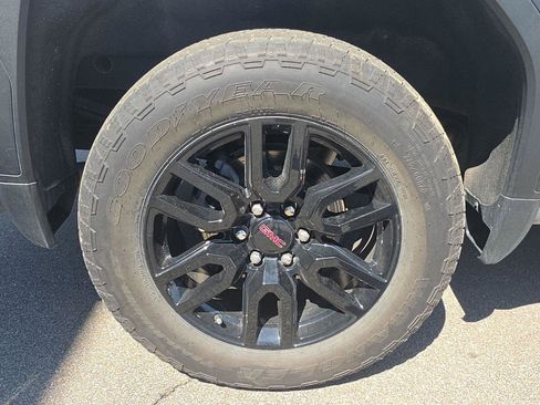 Used 2024 GMC Sierra 1500 Pro w/ Graphite Edition AWD/4WD image 13