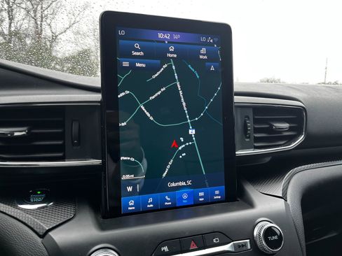 Used 2020 Ford Explorer ST w/ Premium Technology Package image 34