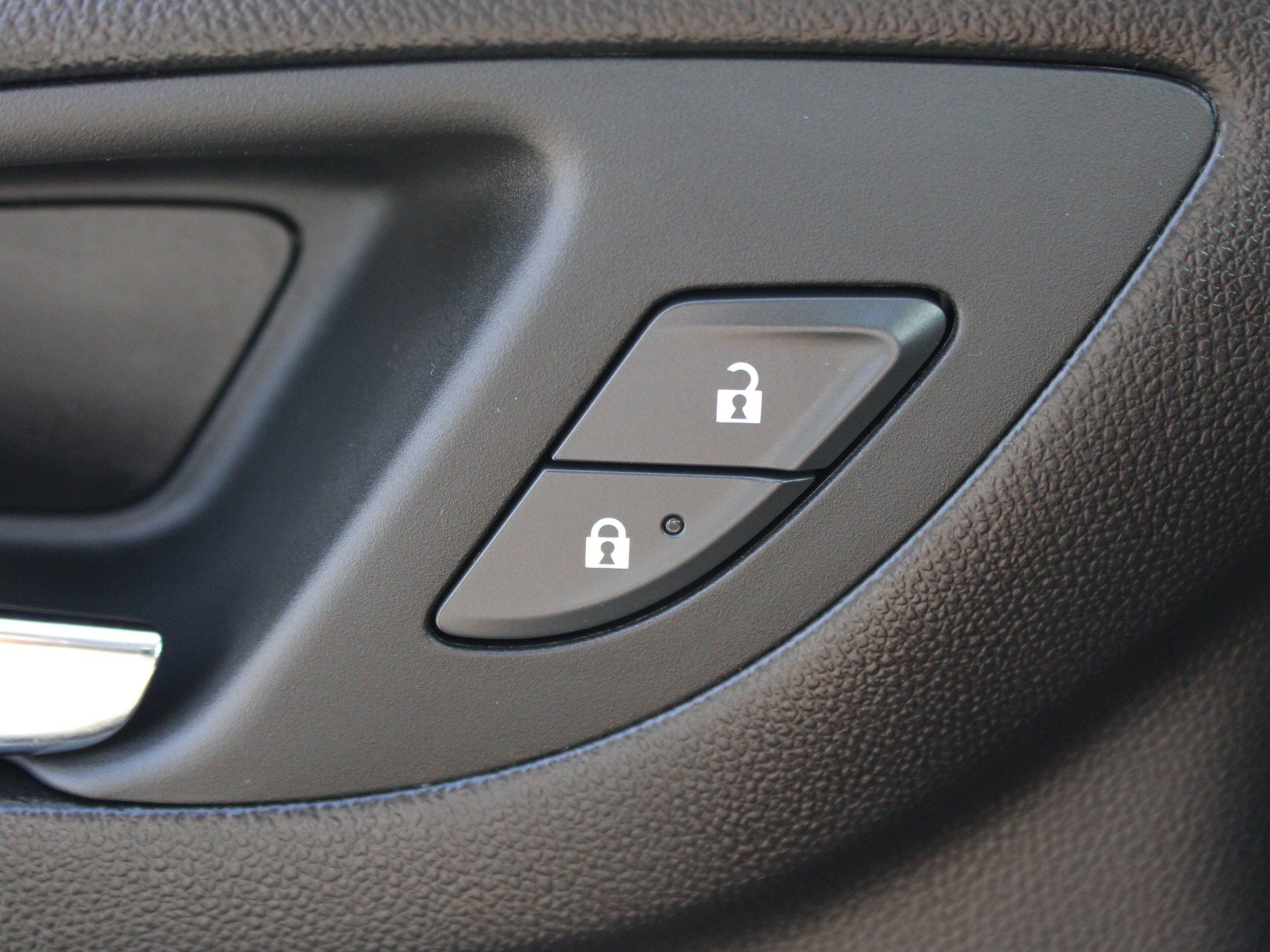 Used 2023 Chevrolet Equinox LT FWD image 29