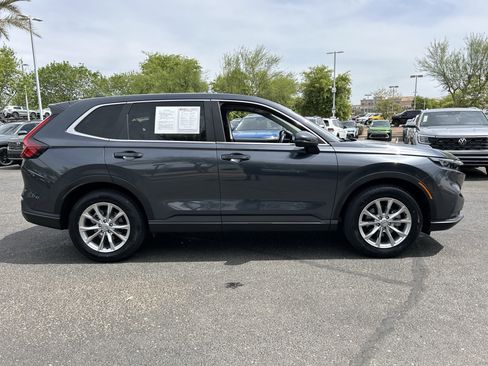 Used 2023 Honda CR-V EX image 5
