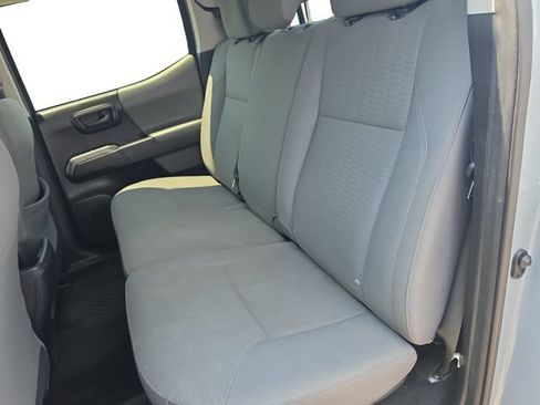 Used 2019 Toyota Tacoma SR5 RWD image 15
