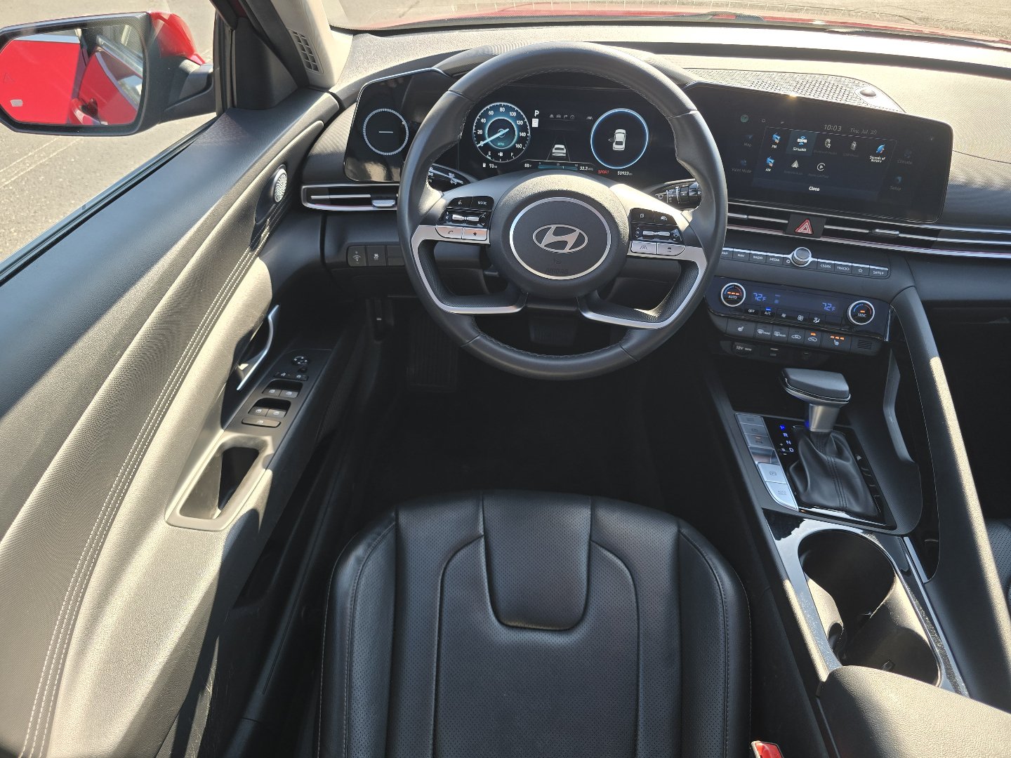 Used 2024 Hyundai Elantra Limited FWD image 3