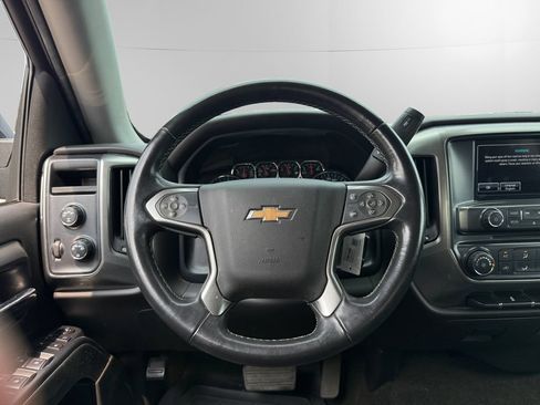 Used 2018 Chevrolet Silverado 1500 LT AWD/4WD image 12