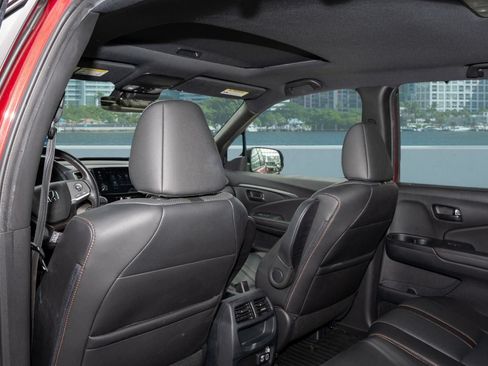 Certified 2023 Honda Passport TrailSport image 18
