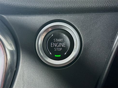 Used 2022 Chevrolet Blazer LT image 27