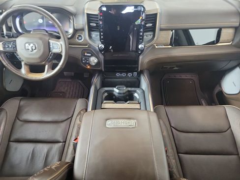 Used 2025 RAM 1500 Limited AWD/4WD image 14