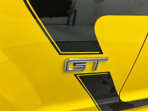 Used 2005 Ford Mustang GT image 23