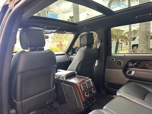 Used 2019 Land Rover Range Rover Long Wheelbase Supercharged image 67