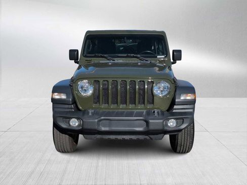 Used 2023 Jeep Wrangler Sport S image 3