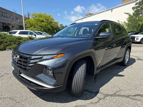Used 2024 Hyundai Tucson SEL AWD/4WD image 3