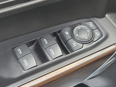 Used 2021 GMC Sierra 1500 SLT w/ SLT Premium Plus Package image 17