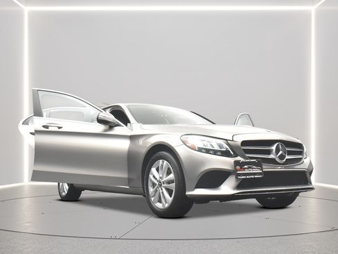 Used 2019 Mercedes-Benz C 300 4MATIC Sedan image 12