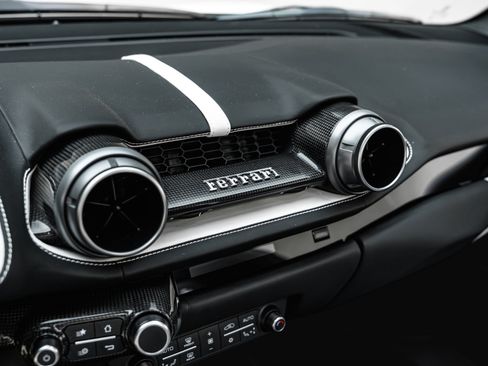 Used 2022 Ferrari 812 GTS RWD image 46