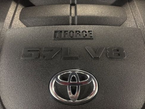 Used 2014 Toyota Tundra Platinum image 14